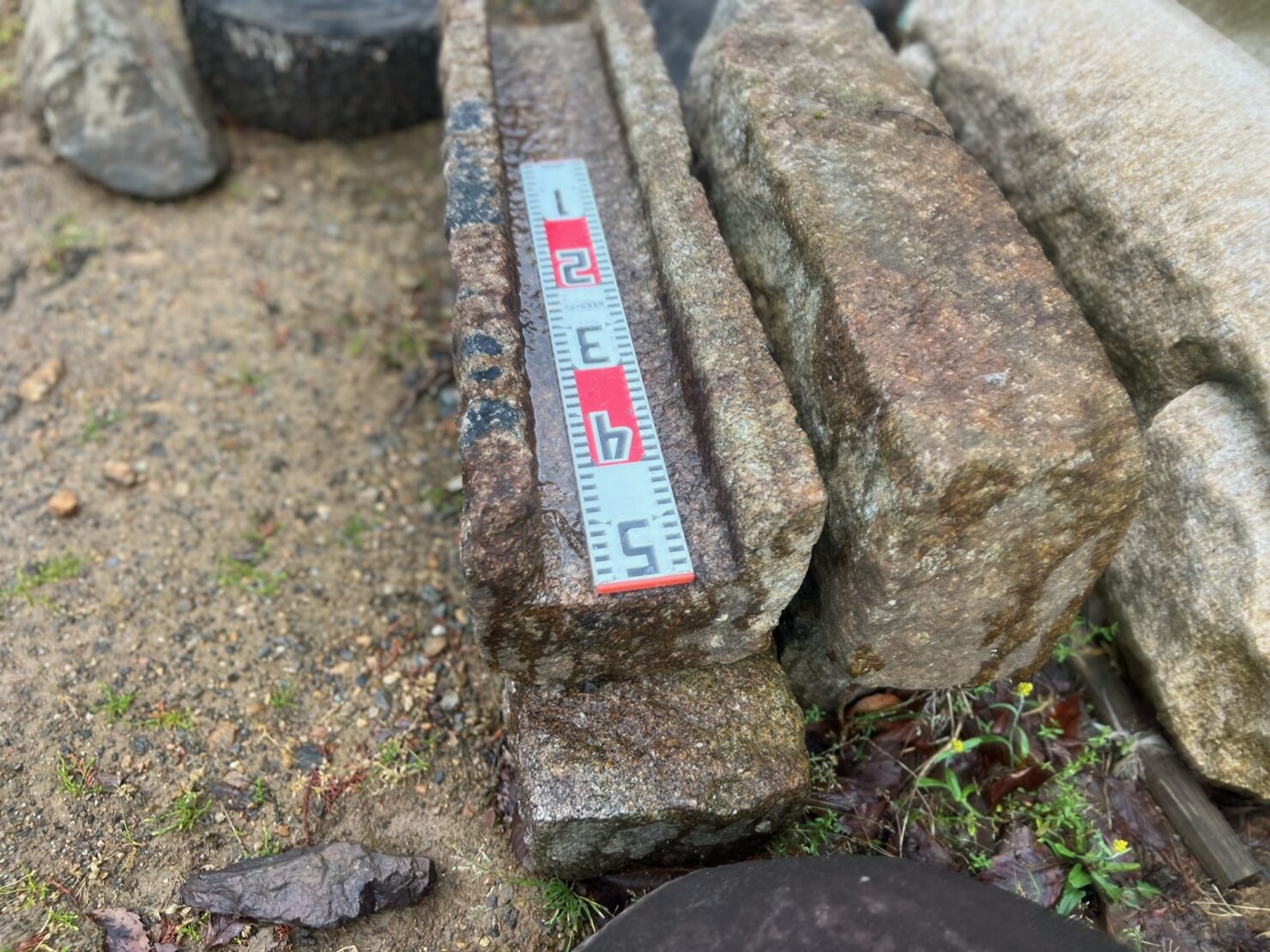 丹波鞍馬の樋石