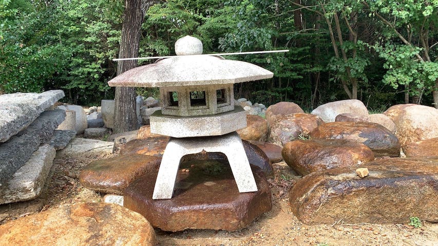 泉涌寺型灯籠