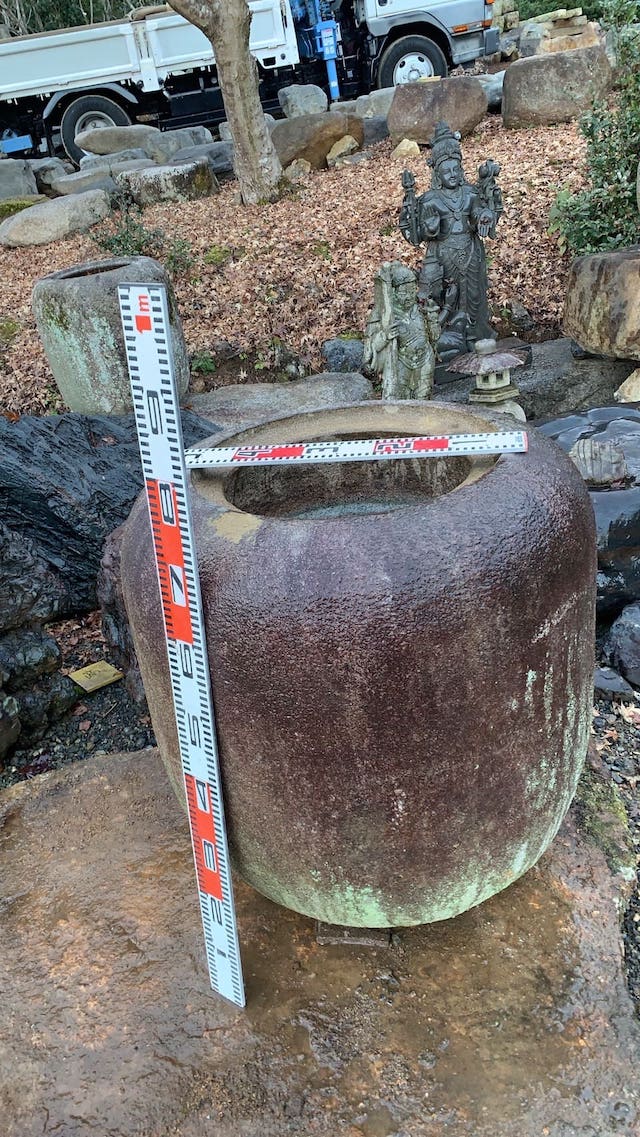 棗型手水鉢