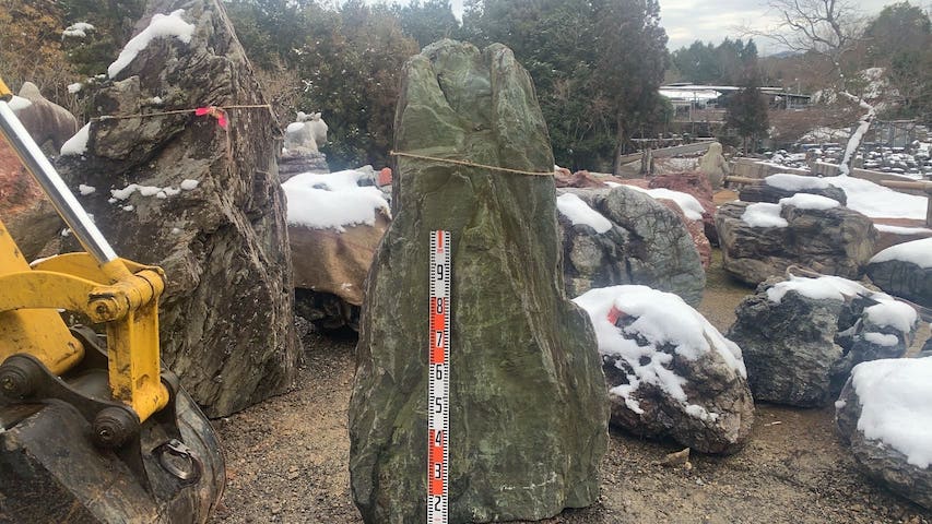 伊予石の立石
