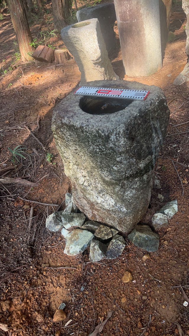 白川石の手水鉢