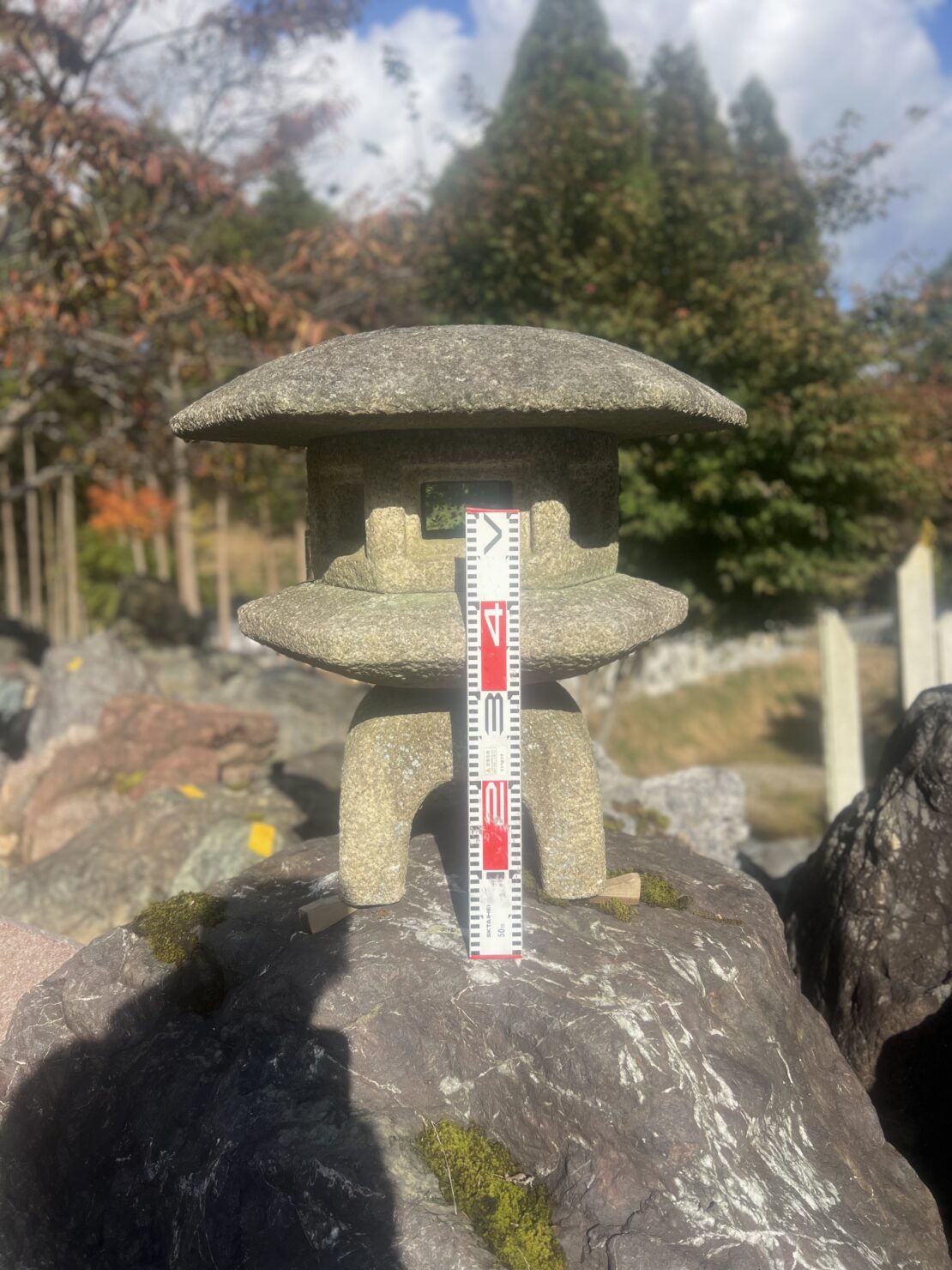 桂離宮型の雪見灯籠